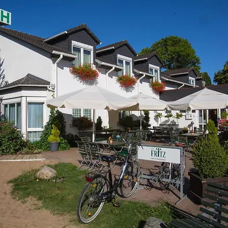 Fritz Schoene Lage Im Gruenen Mit Regionaler Kueche Kostenfreien Parkplaetzen Und E Ladestation 3*