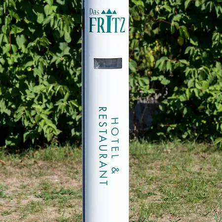 Fritz Schoene Lage Im Gruenen Mit Regionaler Kueche Kostenfreien Parkplaetzen Und E Ladestation 3* Σβερίν
