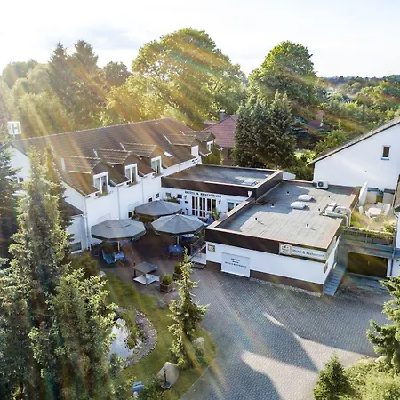 Fritz Schoene Lage Im Gruenen Mit Regionaler Kueche Kostenfreien Parkplaetzen Und E Ladestation Hotel