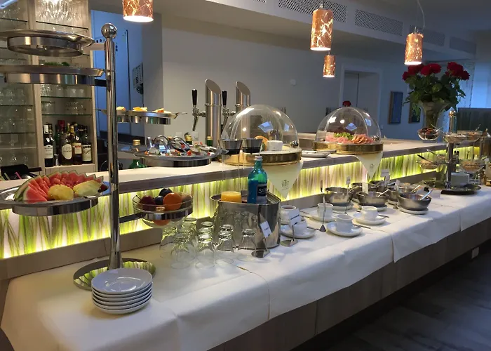 Fritz Schöne Lage Im Grünen Mit Regionaler Küche Kostenfreien Parkplätzen Und E Ladestation Hotel 3*