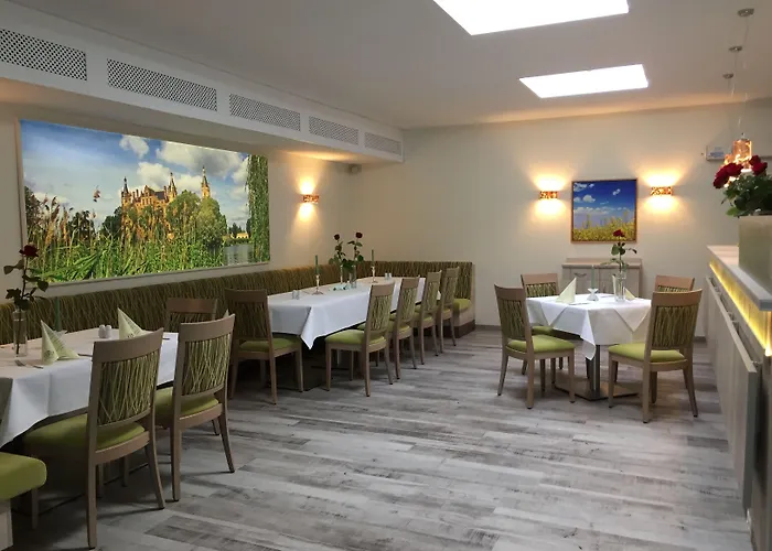 Hotel Fritz Schöne Lage Im Grünen Mit Regionaler Küche Kostenfreien Parkplätzen Und E Ladestation 3*