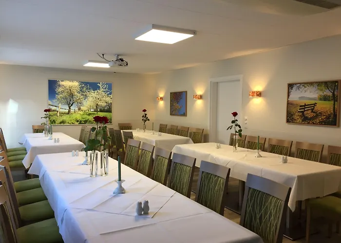 Hotel Fritz Schöne Lage Im Grünen Mit Regionaler Küche Kostenfreien Parkplätzen Und E Ladestation Schwerin (Mecklenburg-Vorpommern)