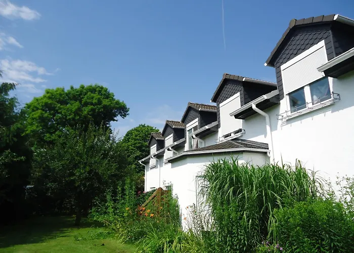 Fritz Schöne Lage Im Grünen Mit Regionaler Küche Kostenfreien Parkplätzen Und E Ladestation Hotel 3*