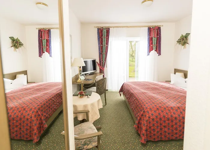 Hotel Fritz Schöne Lage Im Grünen Mit Regionaler Küche Kostenfreien Parkplätzen Und E Ladestation